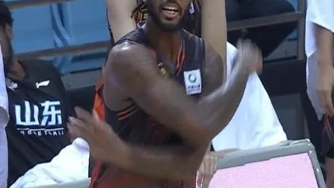 2025体育盛宴年度回顾：预告“小年”精彩赛事盘点