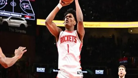 石宇奇荣获全英公开赛男子单打桂冠